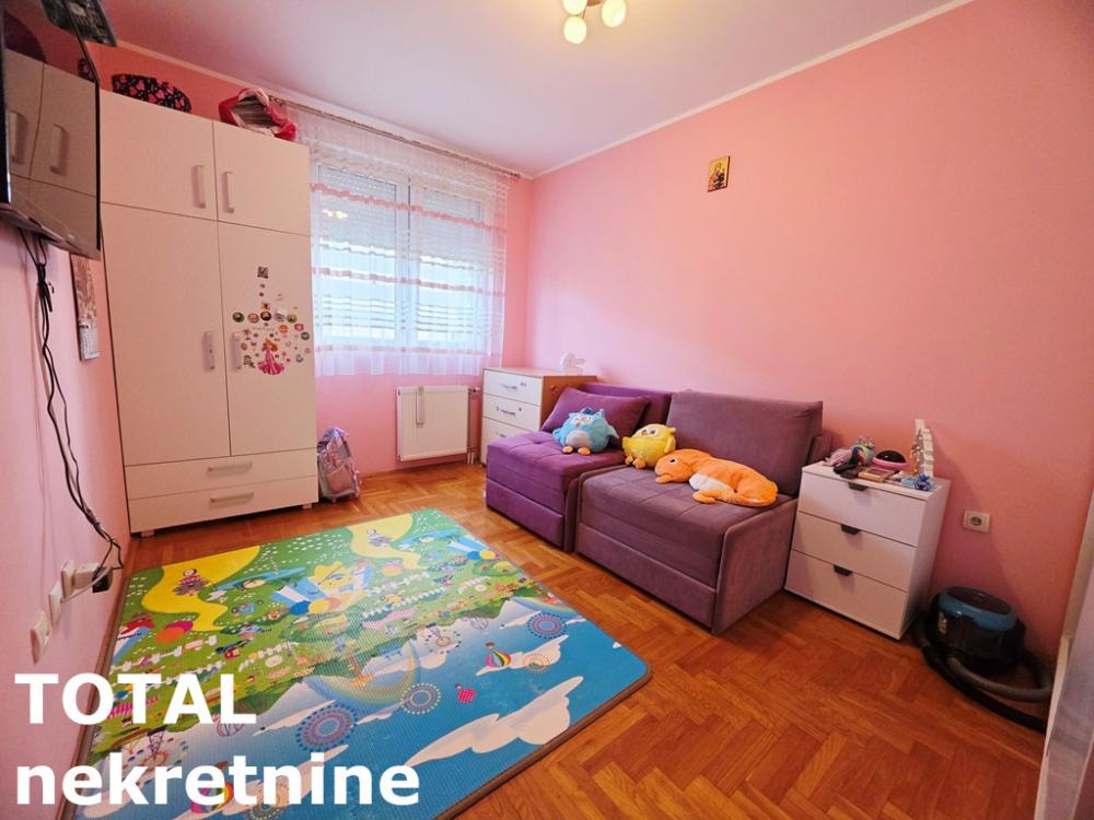Slika 7 - Stan,NOVI SAD,BULEVAR EVROPE,kv: 52.00, € 135000, ID: 1102566