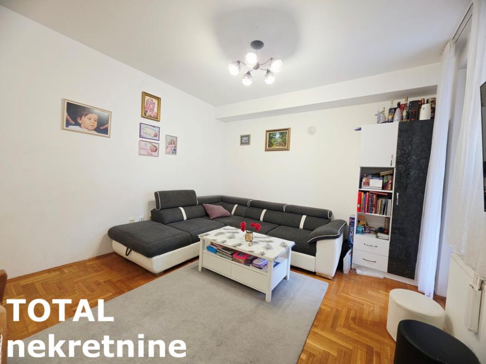 Slika 1 - Stan,NOVI SAD,BULEVAR EVROPE,kv: 52.00, € 135000, ID: 1102566