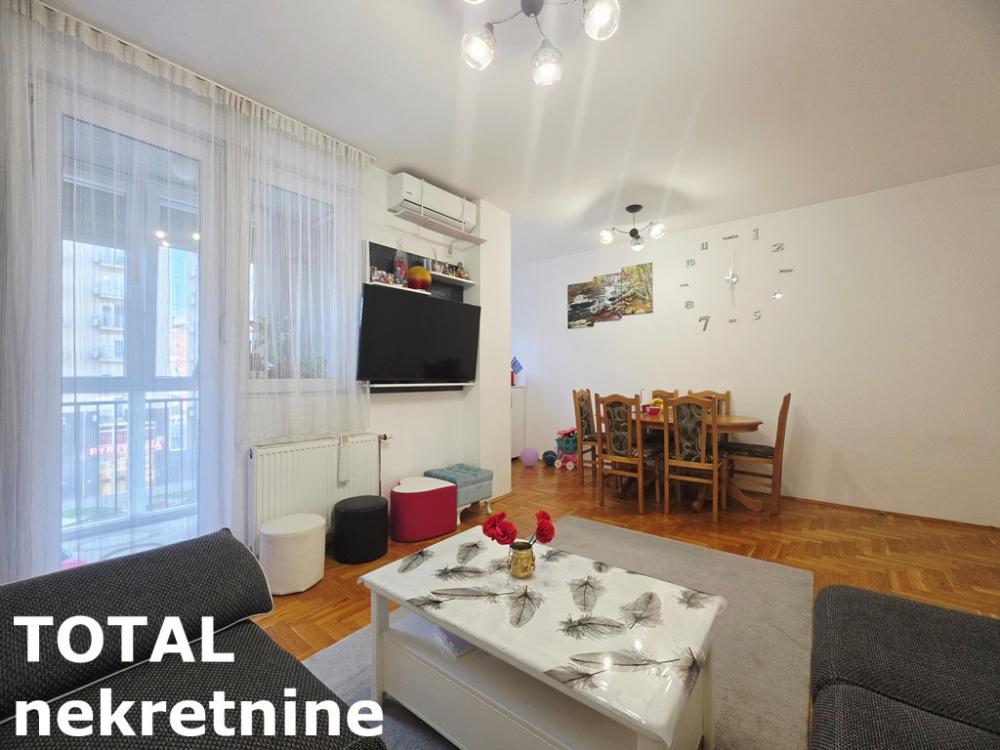Slika 2 - Stan,NOVI SAD,BULEVAR EVROPE,kv: 52.00, € 135000, ID: 1102566