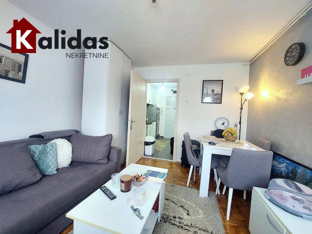 Slika 2 - Stan,NOVI SAD,DETELINARA,kv: 20, € 63860, ID: 1008723