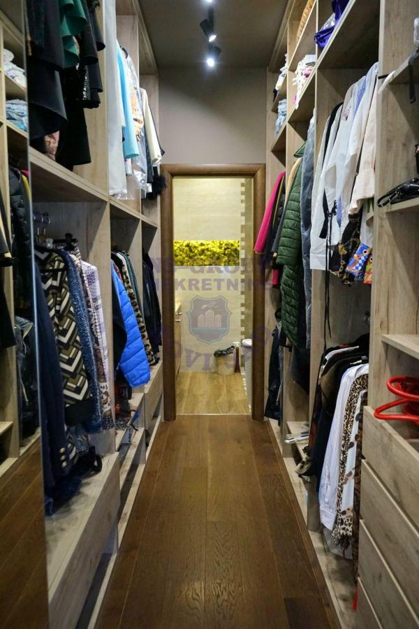 Slika 9 - Odličan trosoban stan na Novoj Detelinari!