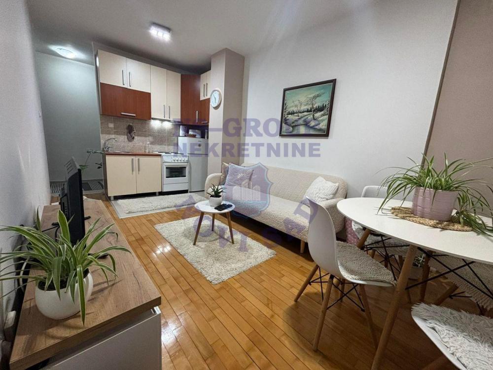 Slika 4 - Dvosoban, 38m2, Novo naselje Novi Sad