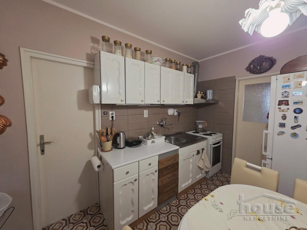 Slika 6 - Stan,NOVI SAD,BULEVAR,kv: 57.00, € 140000, ID: 1065717