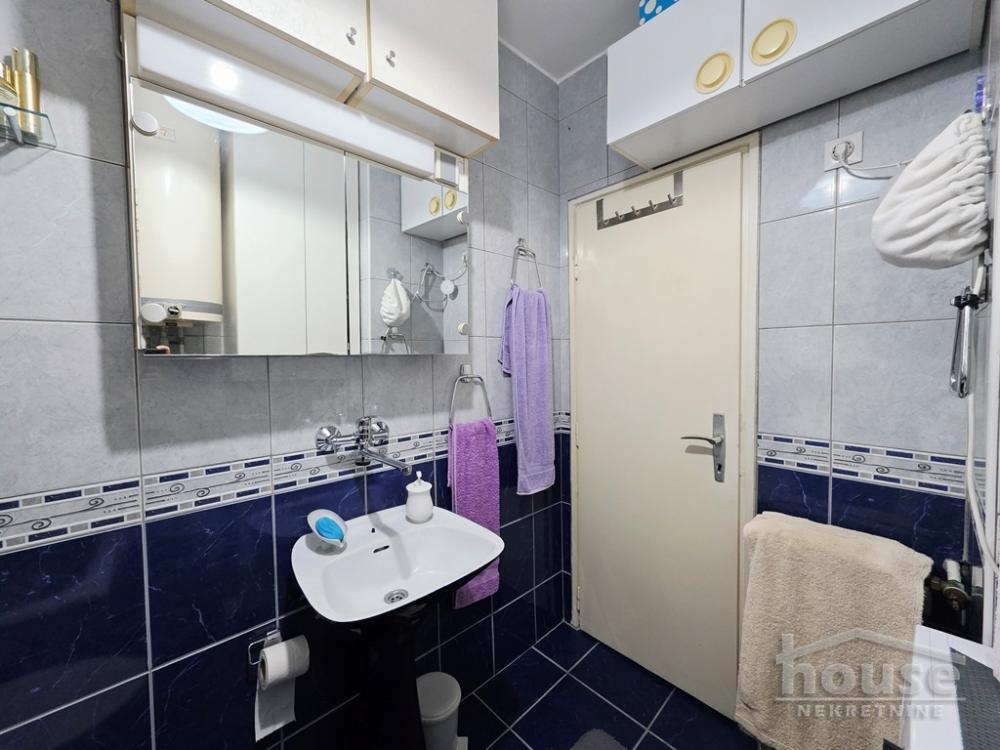 Slika 8 - Stan,NOVI SAD,BULEVAR,kv: 57.00, € 140000, ID: 1065717