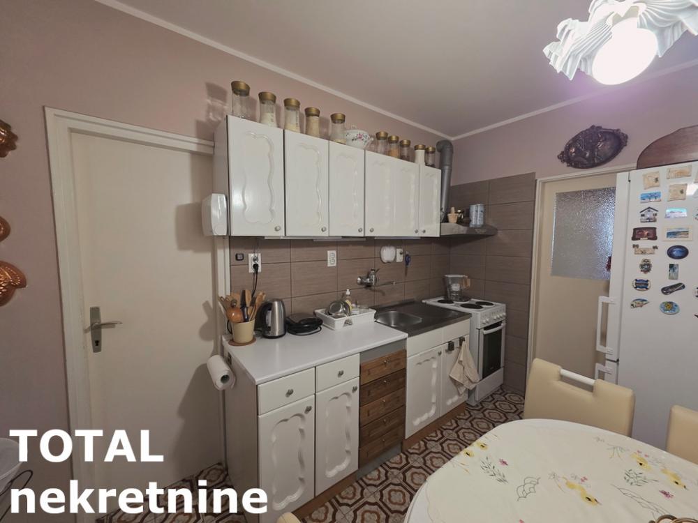 Slika 6 - Stan,NOVI SAD,ZELEZNICKA STANICA,kv: 57.00, € 140000, ID: 1102565