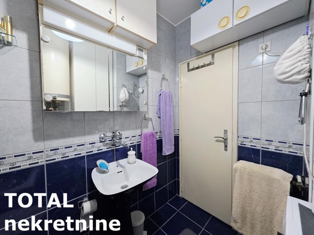 Slika 8 - Stan,NOVI SAD,ZELEZNICKA STANICA,kv: 57.00, € 140000, ID: 1102565