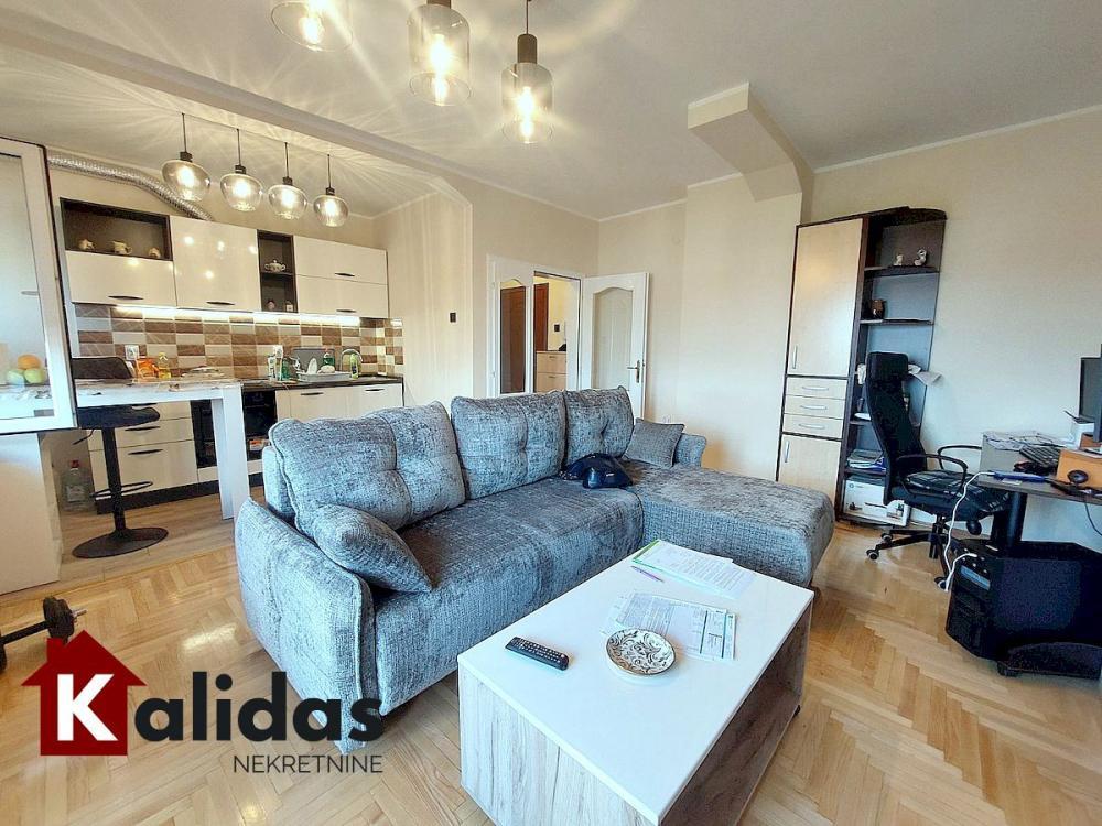 Glavna slika -Stan,NOVI SAD,BULEVAR EVROPE,kv: 54, € 144200, ID: 1008738