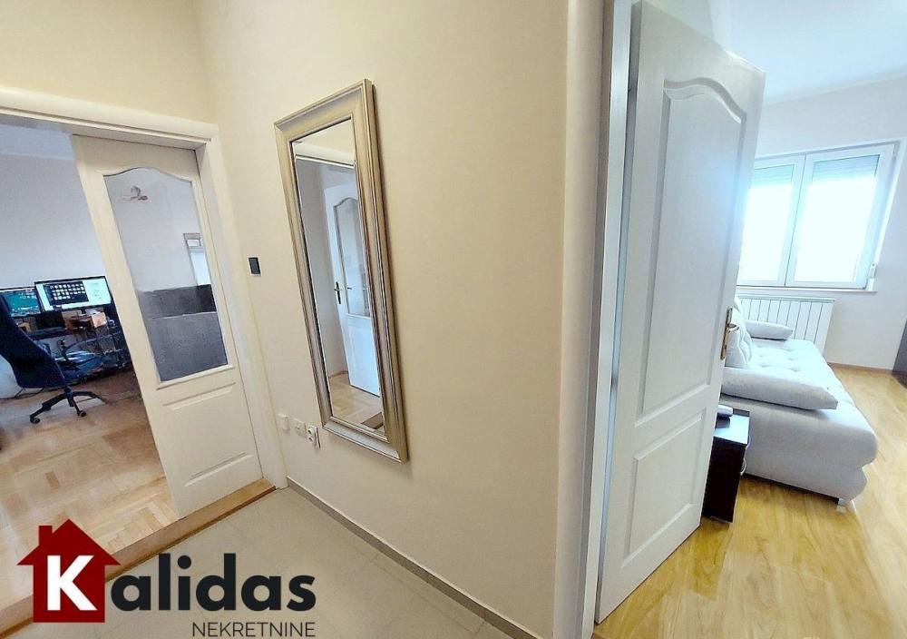 Slika 6 - Stan,NOVI SAD,BULEVAR EVROPE,kv: 54, € 144200, ID: 1008738