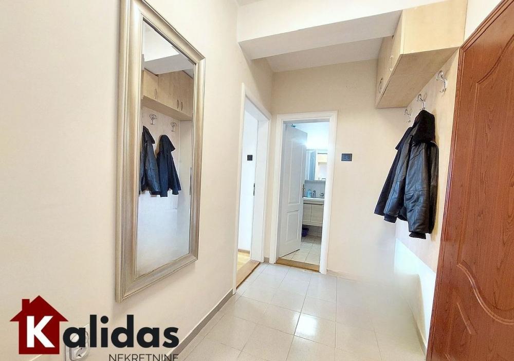 Slika 11 - Stan,NOVI SAD,BULEVAR EVROPE,kv: 54, € 144200, ID: 1008738