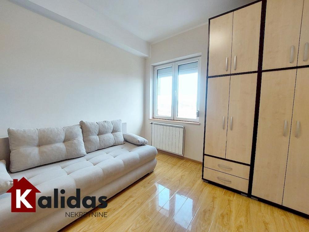 Slika 8 - Stan,NOVI SAD,BULEVAR EVROPE,kv: 54, € 144200, ID: 1008738
