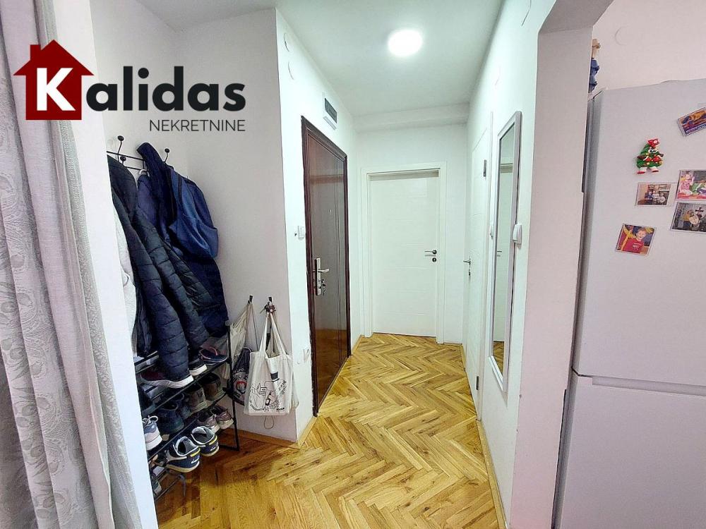 Slika 9 - Stan,NOVI SAD,TELEP,kv: 44, € 118450, ID: 1008733