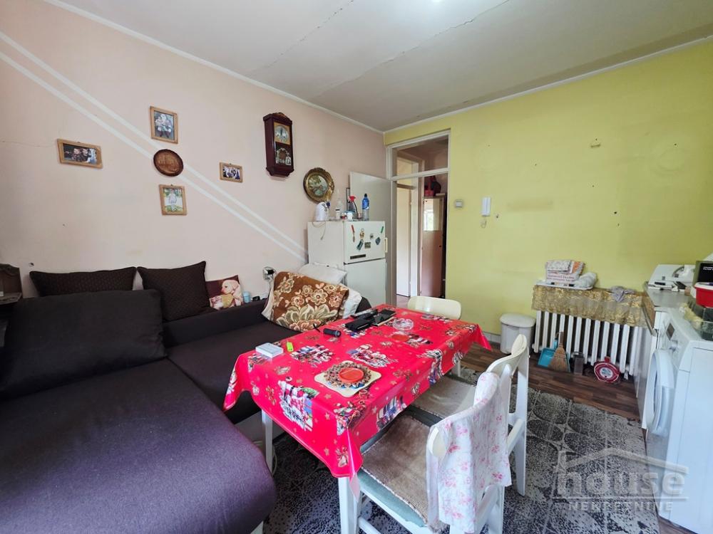 Slika 4 - Stan,NOVI SAD,SATELIT,kv: 50.00, € 110000, ID: 1065713