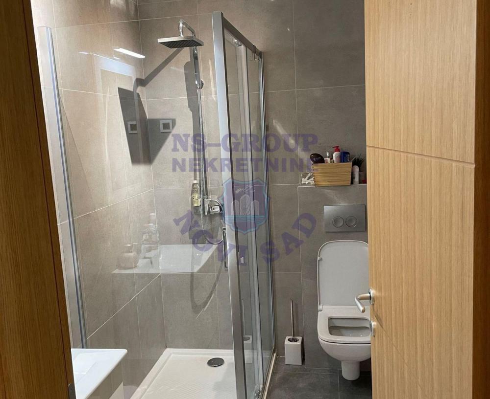 Slika 7 - Odlican cetvorosoban stan na Novoj Detelinari!