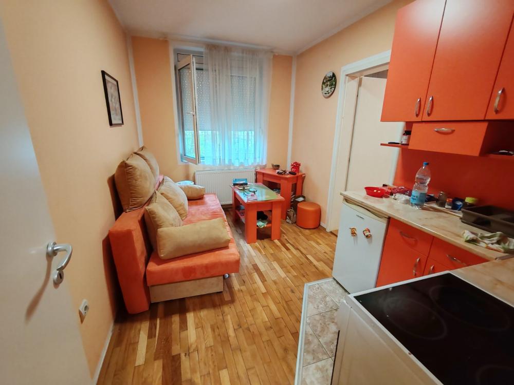 Slika 1 - Stan,NOVI SAD,TELEP,kv: 26.00, € 72100, ID: 1059374