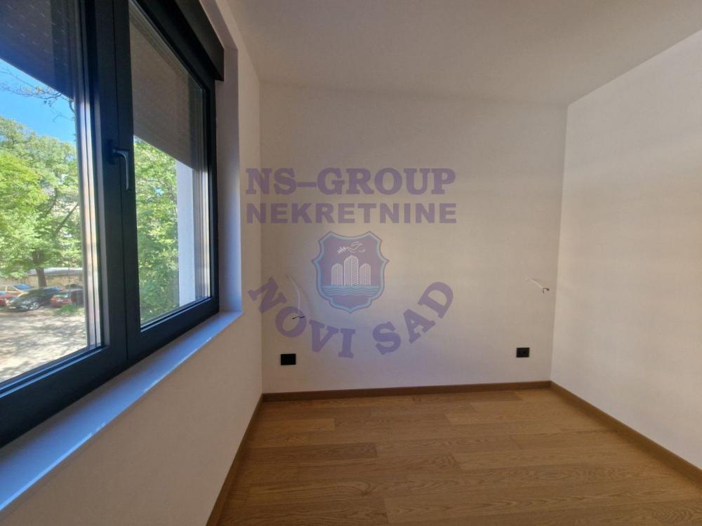 Slika 7 - 62m2 Grbavica! Dve spavaće sobe