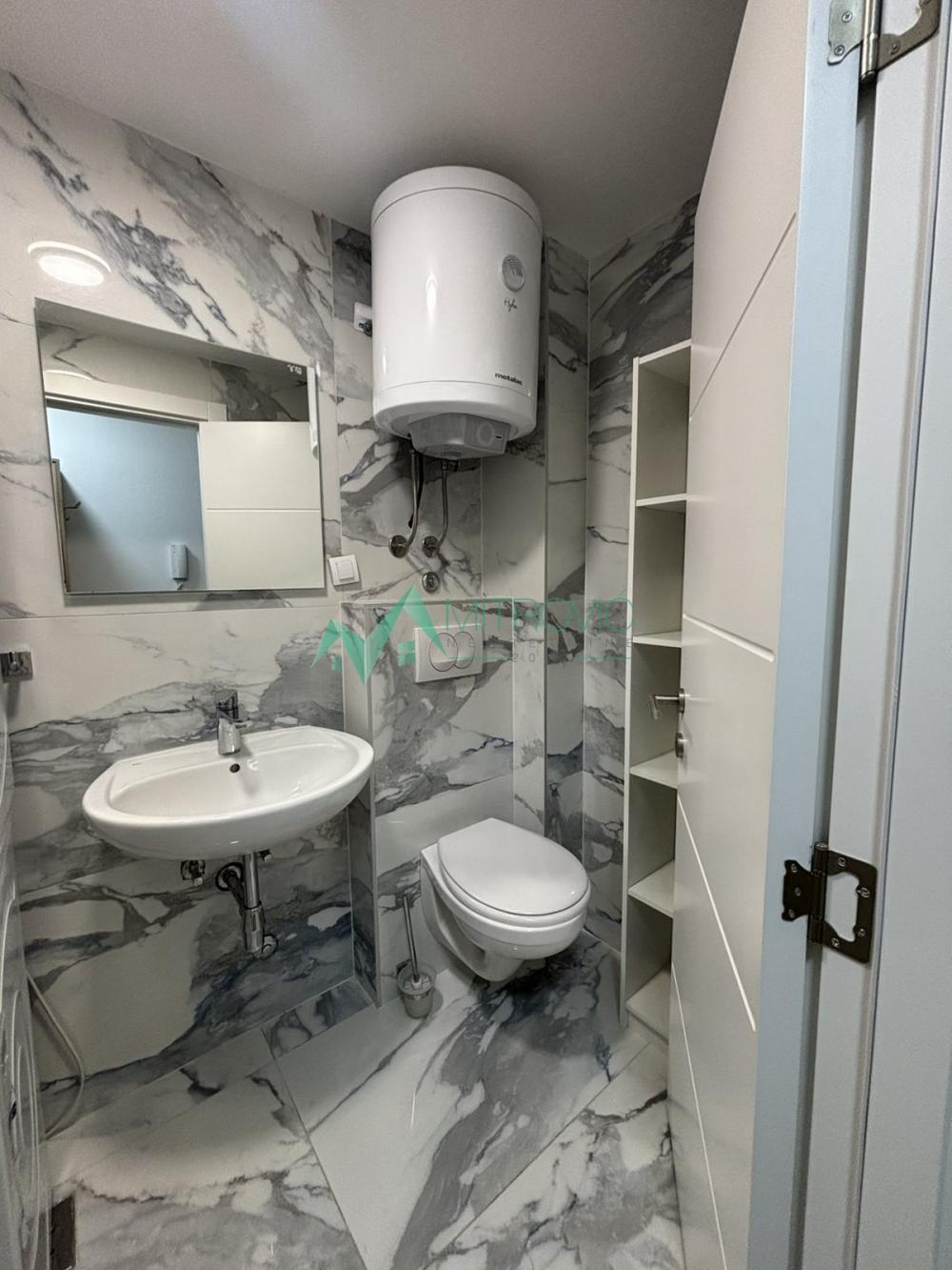 Slika 8 - Novi sad, Adice - prodaje se jednoiposoban stan 