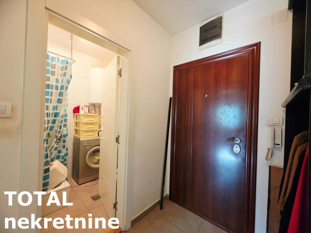 Slika 3 - Stan,NOVI SAD,TELEP,kv: 42.00, € 120000, ID: 1102445