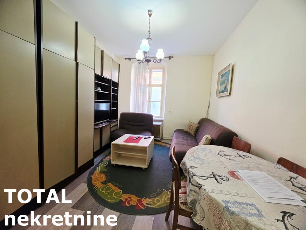 Glavna slika -Stan,NOVI SAD,PETROVARADIN,kv: 22.00, € 99000, ID: 1102572