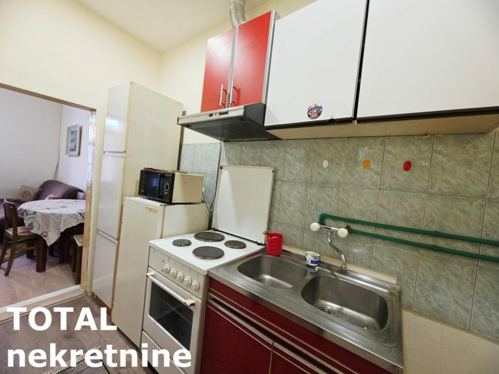 Slika 6 - Stan,NOVI SAD,PETROVARADIN,kv: 22.00, € 99000, ID: 1102572