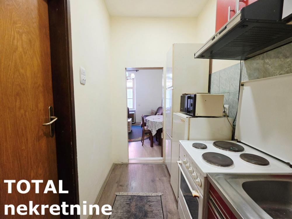Slika 4 - Stan,NOVI SAD,PETROVARADIN,kv: 22.00, € 99000, ID: 1102572