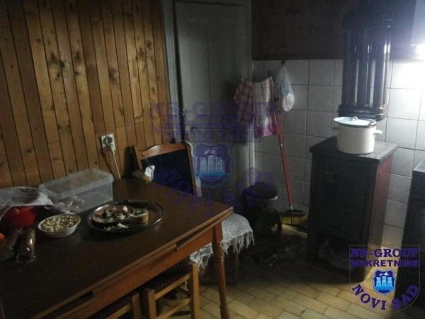Slika 2 - Troiposoban, 84m2, Socijalno Novi Sad
