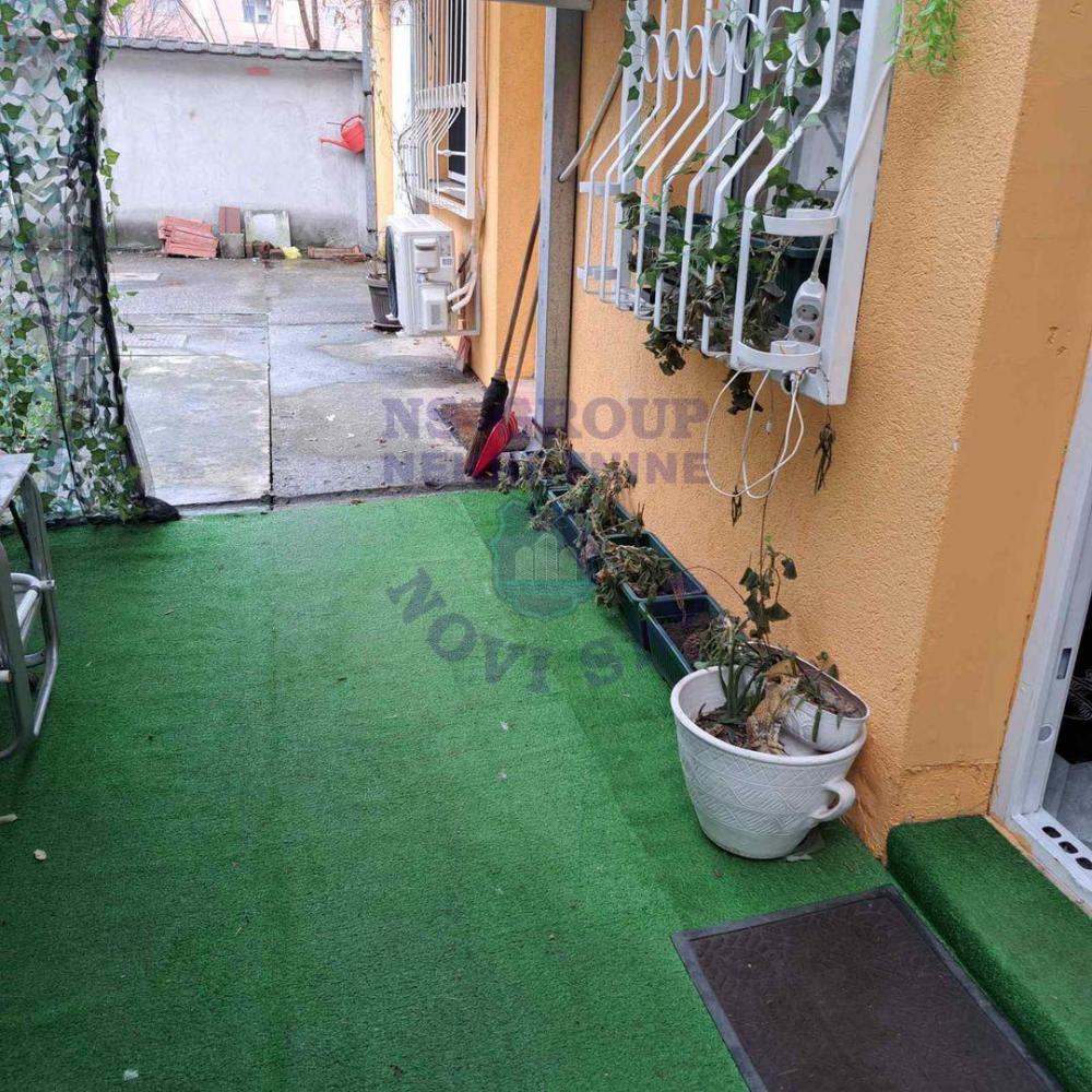 Slika 9 - Prodaja stana, 17m2, Nova Detelinara Novi Sad, sa terasom