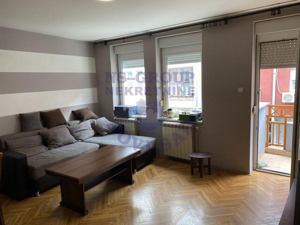 Slika 1 - Stan na Bulevaru! SPUSTENA CENA