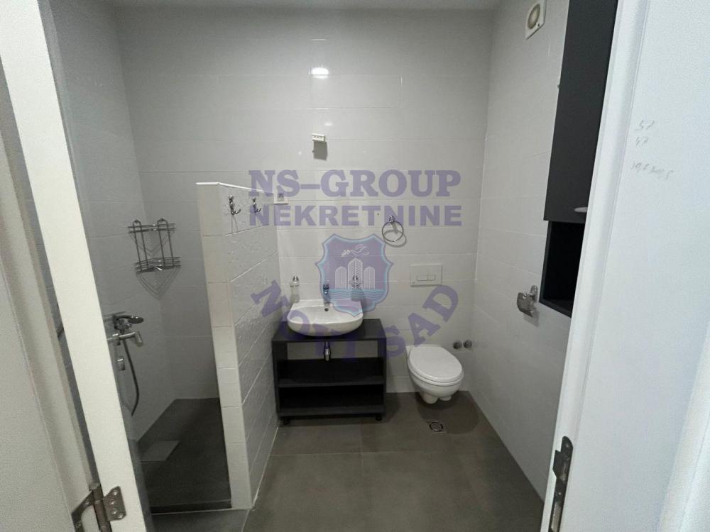 Slika 7 - Odlican dvosoban stan na Novom Naselju!