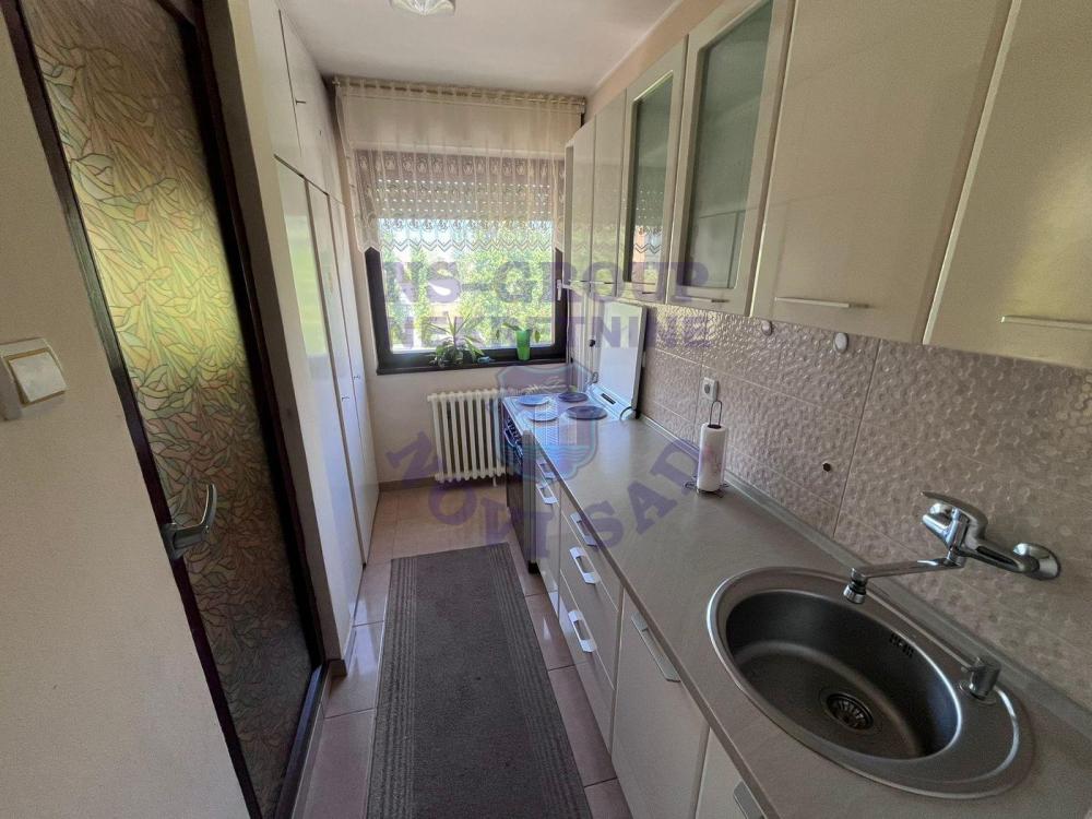Slika 2 - Odlican trosoban stan na Novom Naselju!