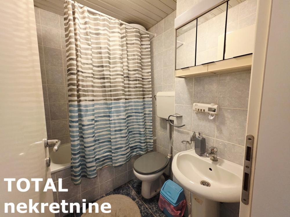 Slika 11 - Stan,NOVI SAD,GRBAVICA,kv: 54.00, € 160000, ID: 1102311