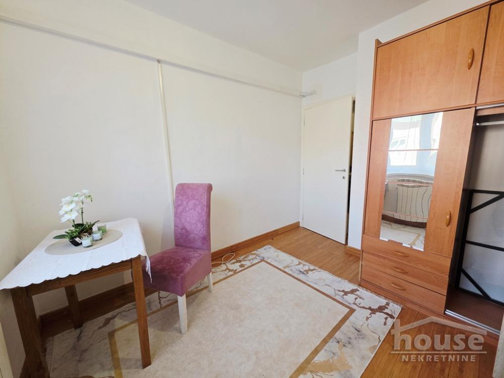 Slika 9 - Stan,NOVI SAD,GRBAVICA,kv: 54.00, € 160000, ID: 1065463