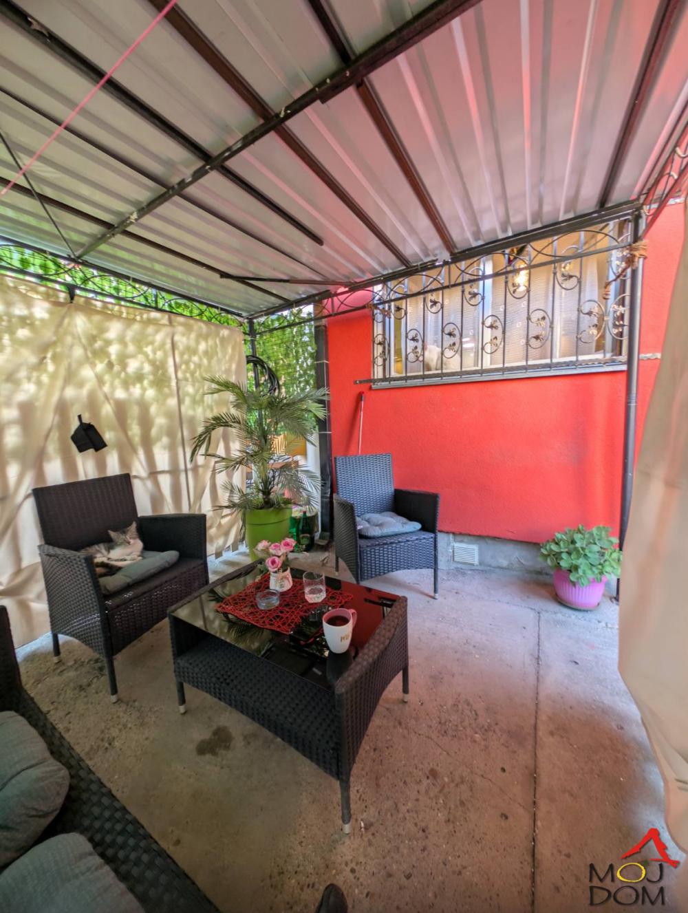 Slika 8 - Stan,NOVI SAD,ADICE,kv: 28, € 82400, ID: 1029837