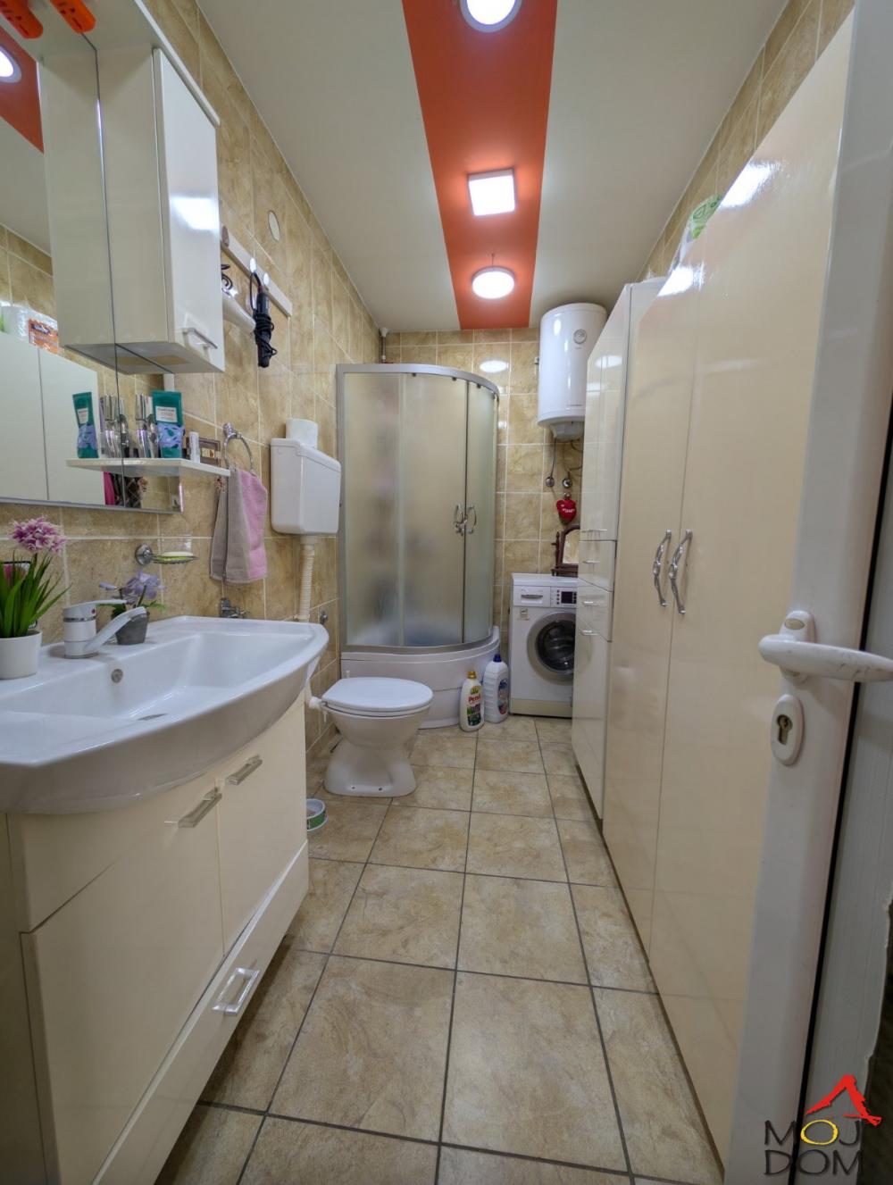 Slika 7 - Stan,NOVI SAD,ADICE,kv: 28, € 82400, ID: 1029837