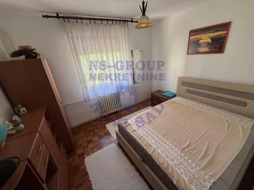 Slika 5 - Odlican trosoban stan na Novom Naselju 