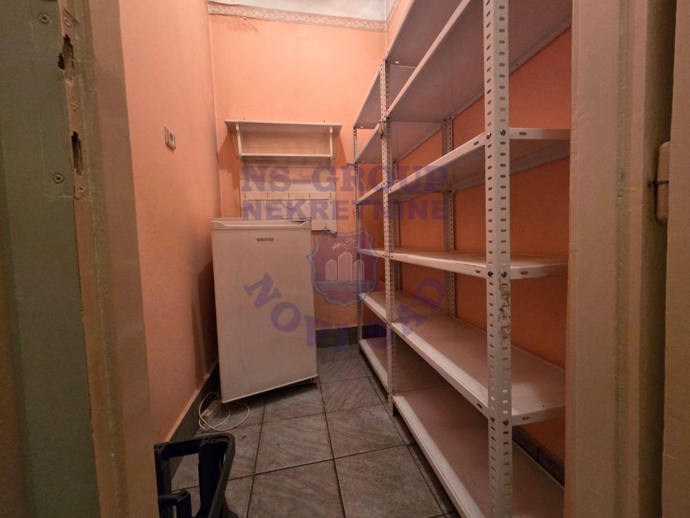 Slika 9 - Odlican troiposoban stan u centru!