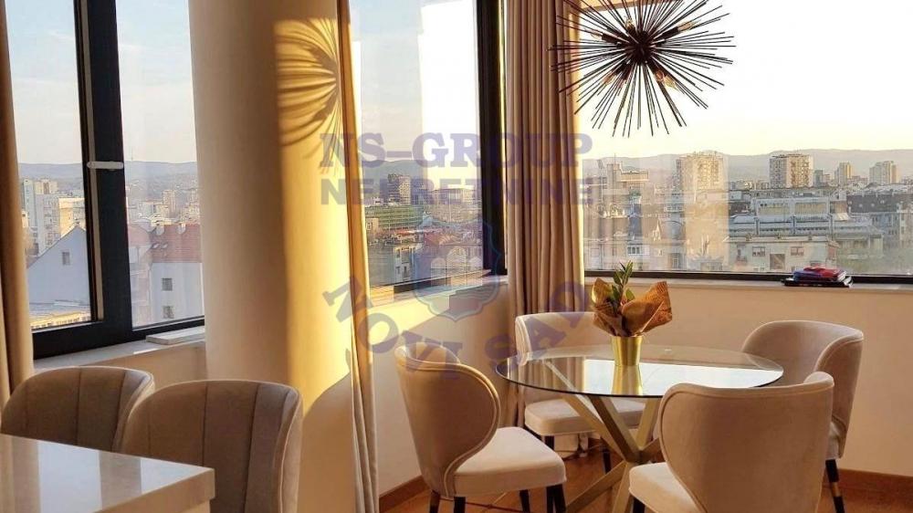 Slika 2 - Fenomenalan trosoban stan u samom Centru Novog Sada!