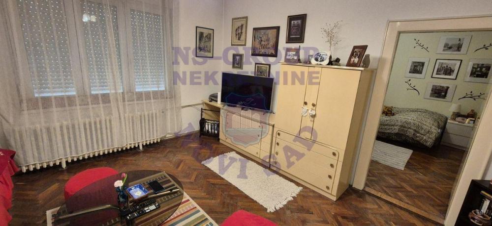 Slika 1 - Odlican trosoban stan na Keju!