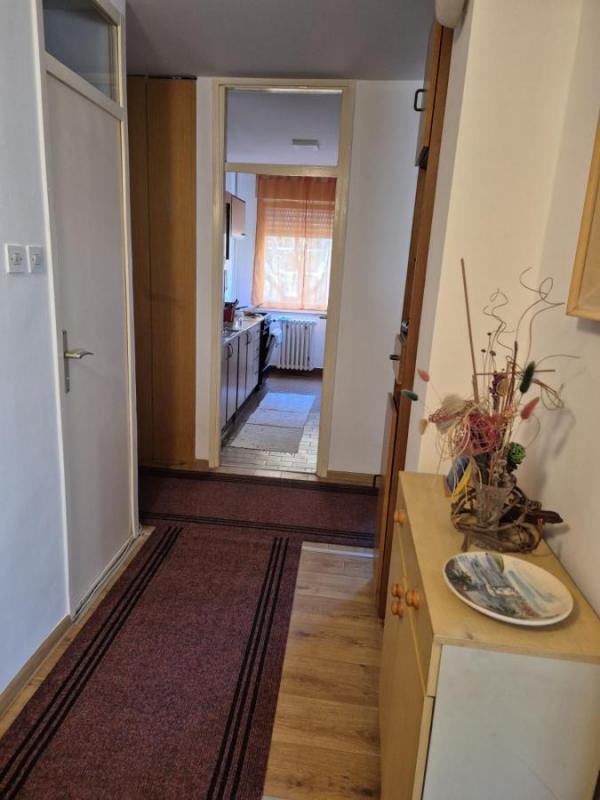 Slika 7 - Dvoiposoban, 80m2, Liman 4 Novi Sad, sa terasom, ima lift