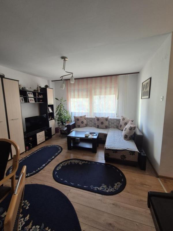 Slika 4 - Dvoiposoban, 80m2, Liman 4 Novi Sad, sa terasom, ima lift