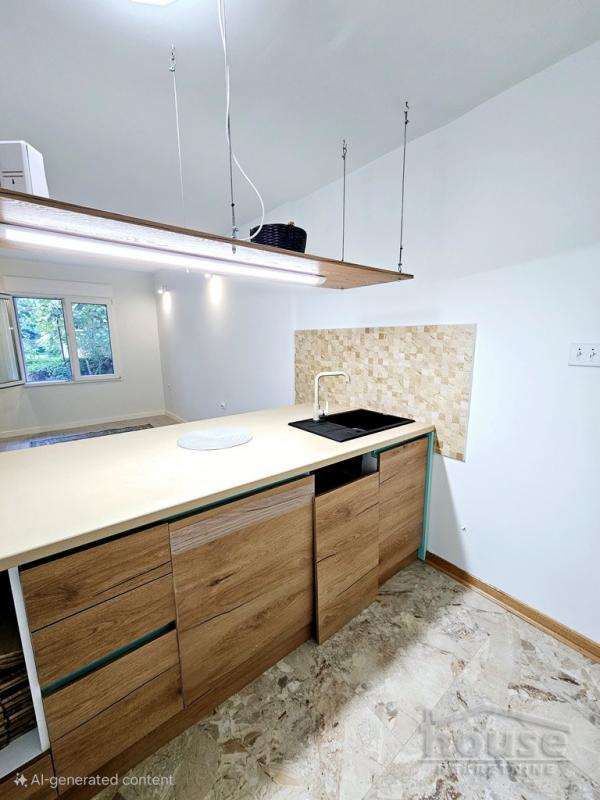 Slika 4 - Stan,NOVI SAD,CENTAR,kv: 37.00, € 114700, ID: 1062329