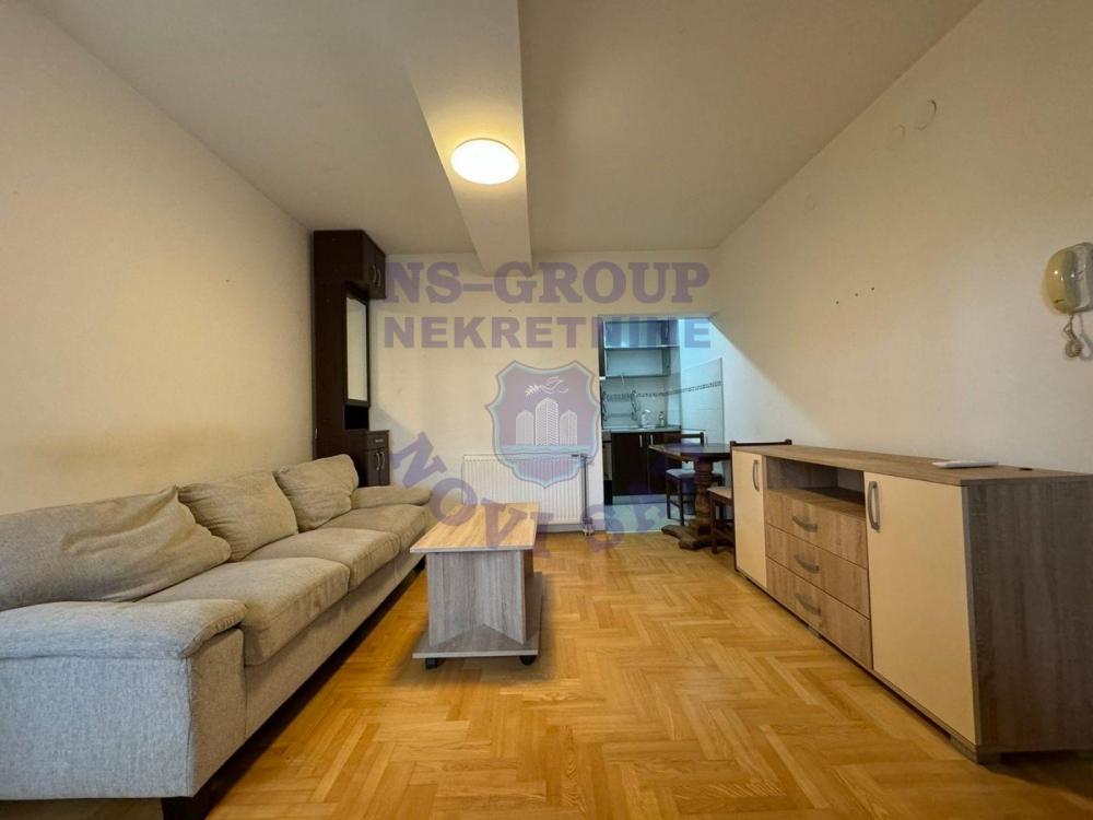 Slika 2 - 568274-Jednoiposoban-31m2-Somborska rampa