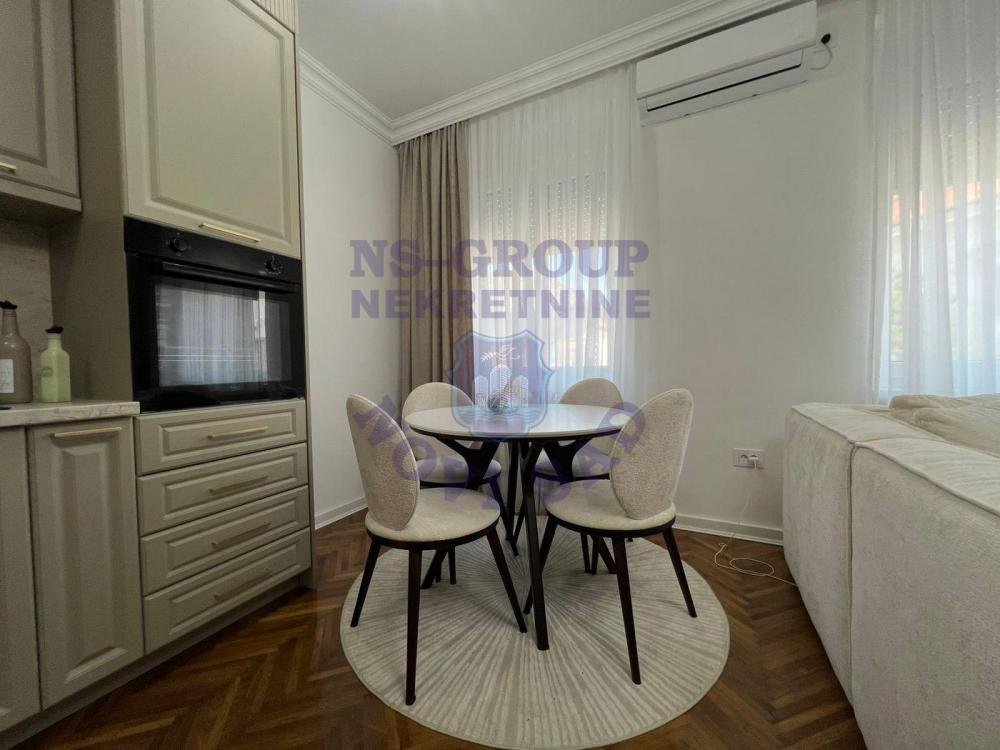 Slika 3 - Odlican trosoban stan u Centru!