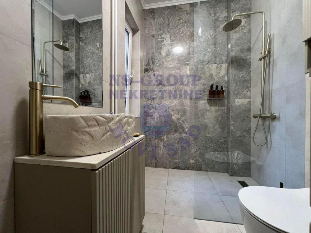 Slika 10 - Odlican trosoban stan u Centru!