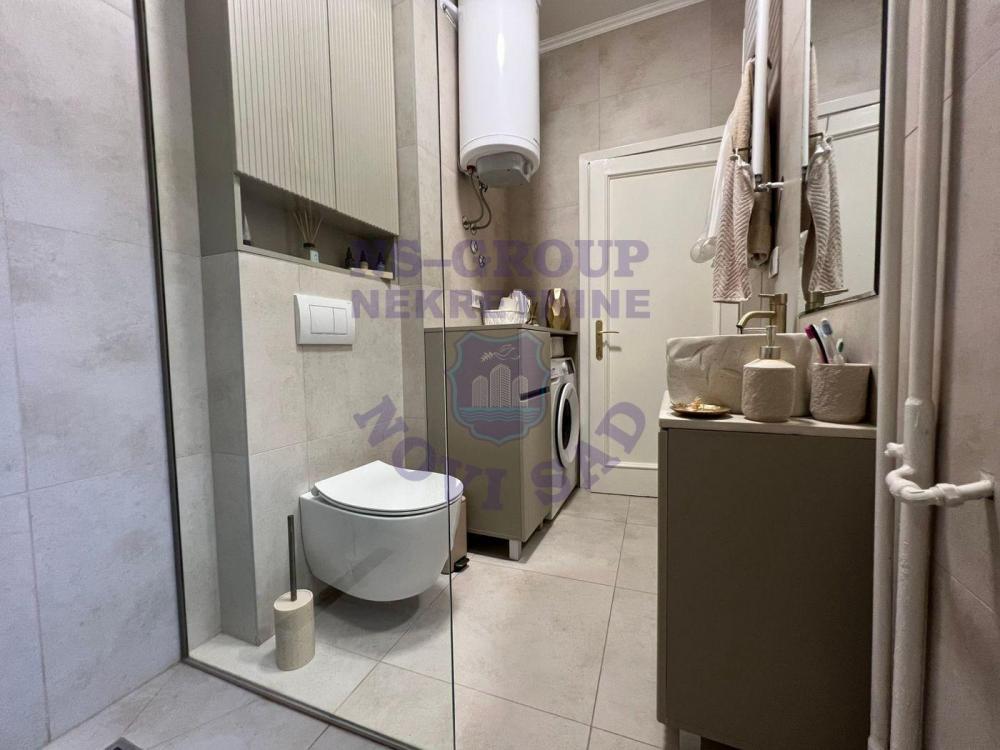 Slika 11 - Odlican trosoban stan u Centru!