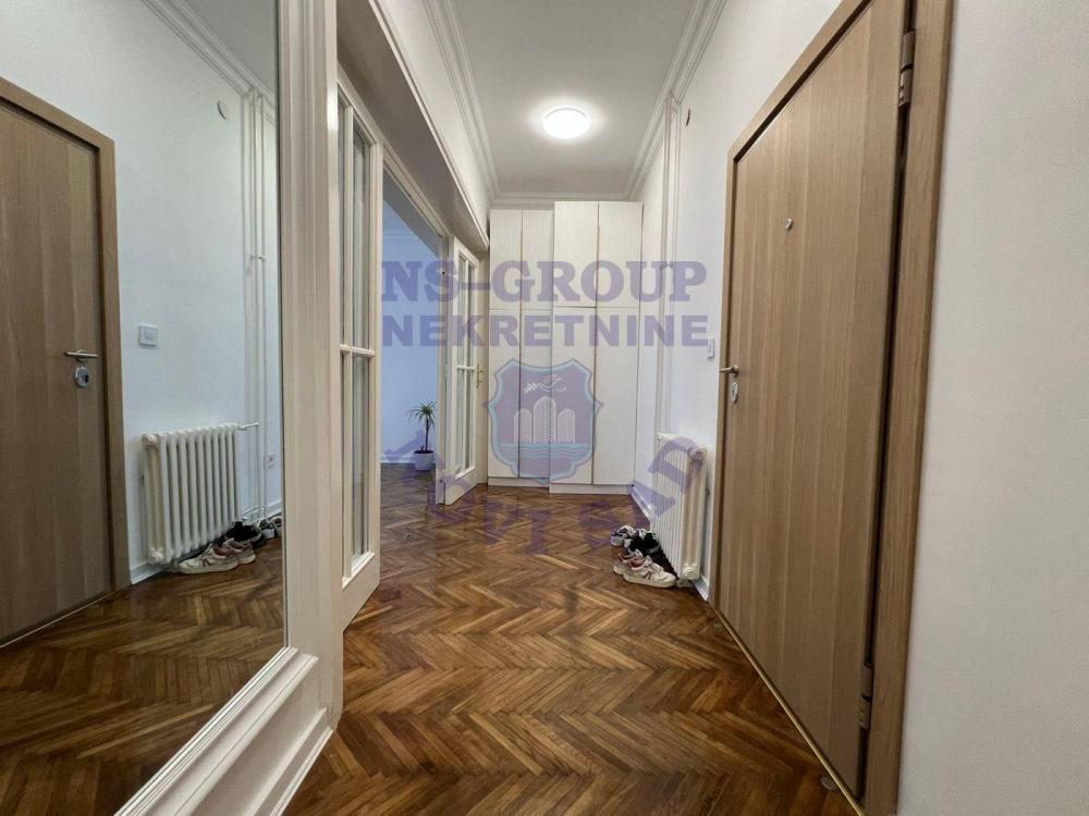 Slika 8 - Odlican trosoban stan u Centru!