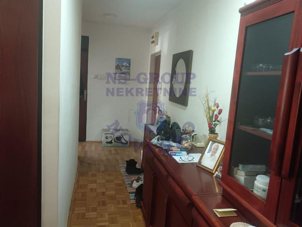 Slika 10 - Komforan dvosoban stan u najlepšem delu Nove Detelinare.