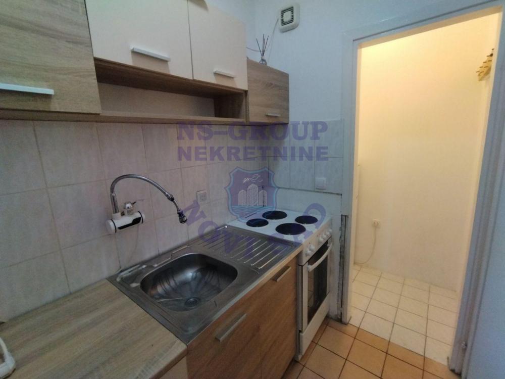 Slika 4 - Fantastičan jednoiposoban stan na Bulevaru patrijarha Pavla