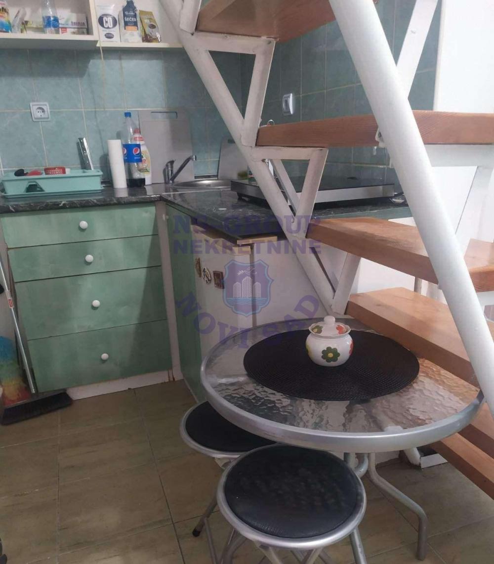 Slika 7 - Kompletno namešten stan u centru Novog Sada! š. 569070 