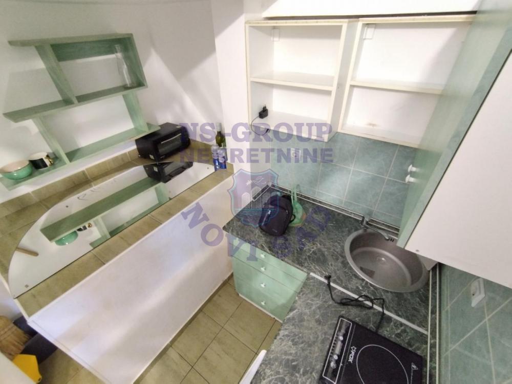 Slika 2 - Kompletno namešten stan u centru Novog Sada! š. 569070 