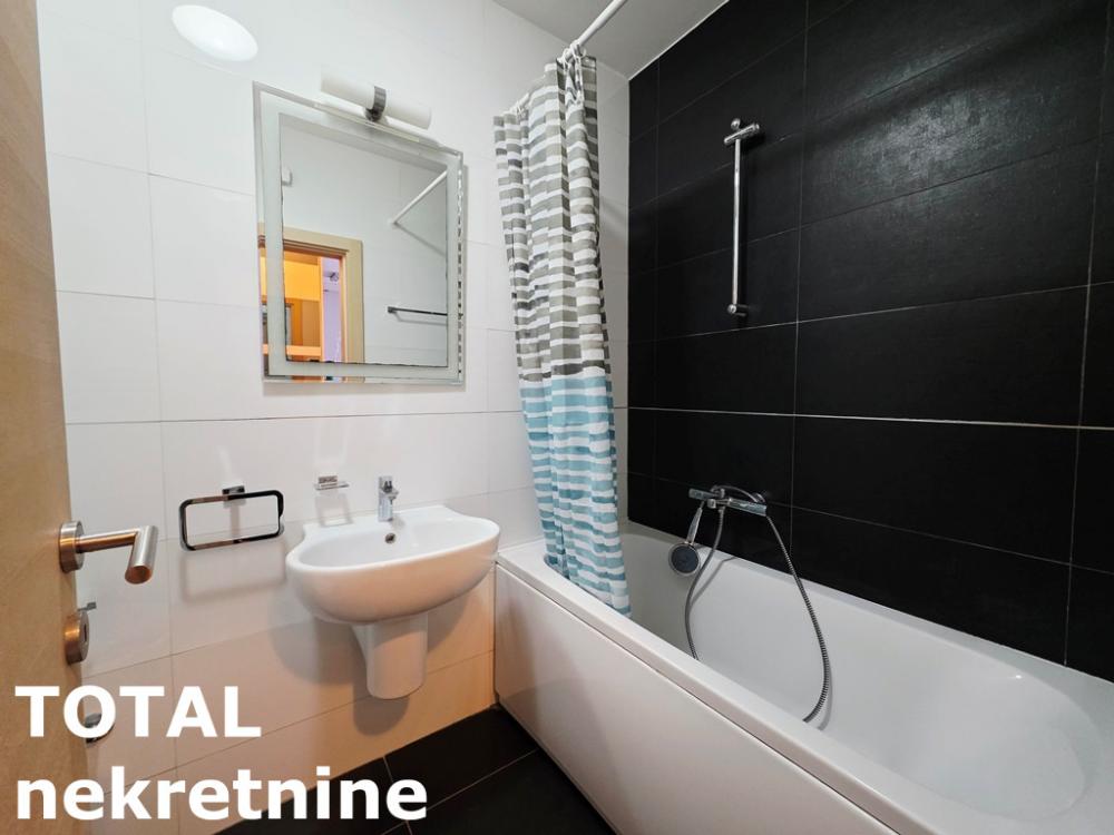 Slika 10 - Stan,NOVI SAD,BULEVAR EVROPE,kv: 42.00, € 140000, ID: 1102333